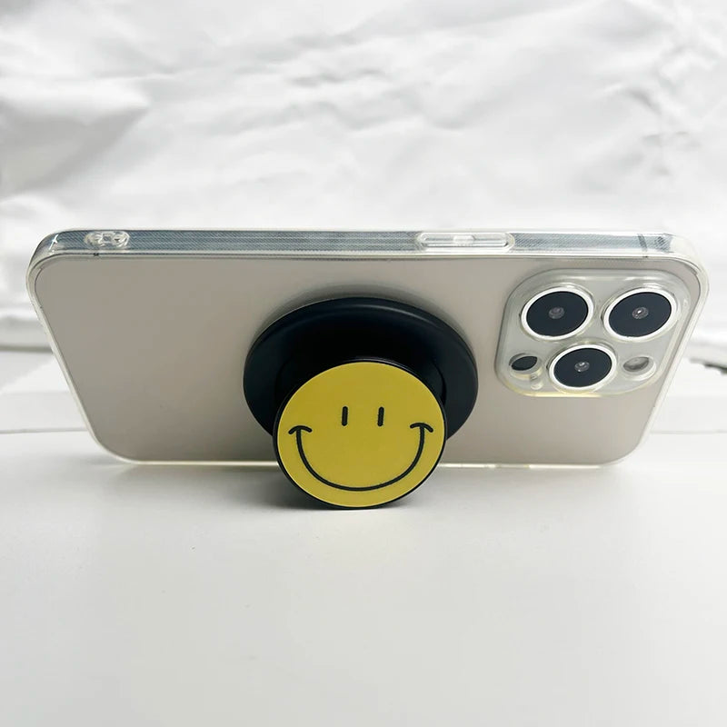 MagSafe Smiley Face Phone Grip